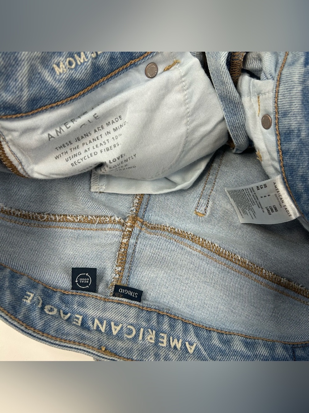 American Eagle Women’s Size 6 LONG Mom Jean Light Wash Denim Strigid Blue #1509 - Picture 5 of 11